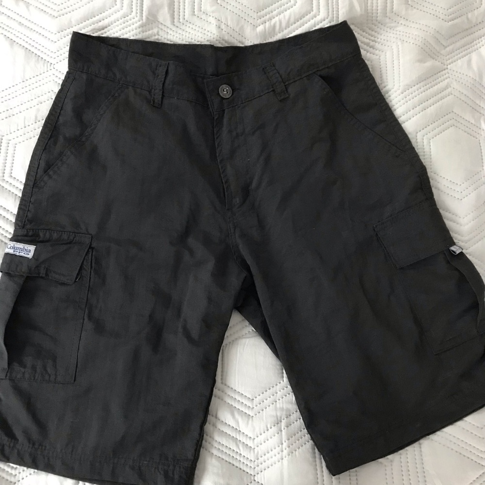 Men's Columbia Lightweight Black Cargo Shorts